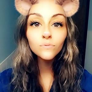 Meet your Posher, Alisha